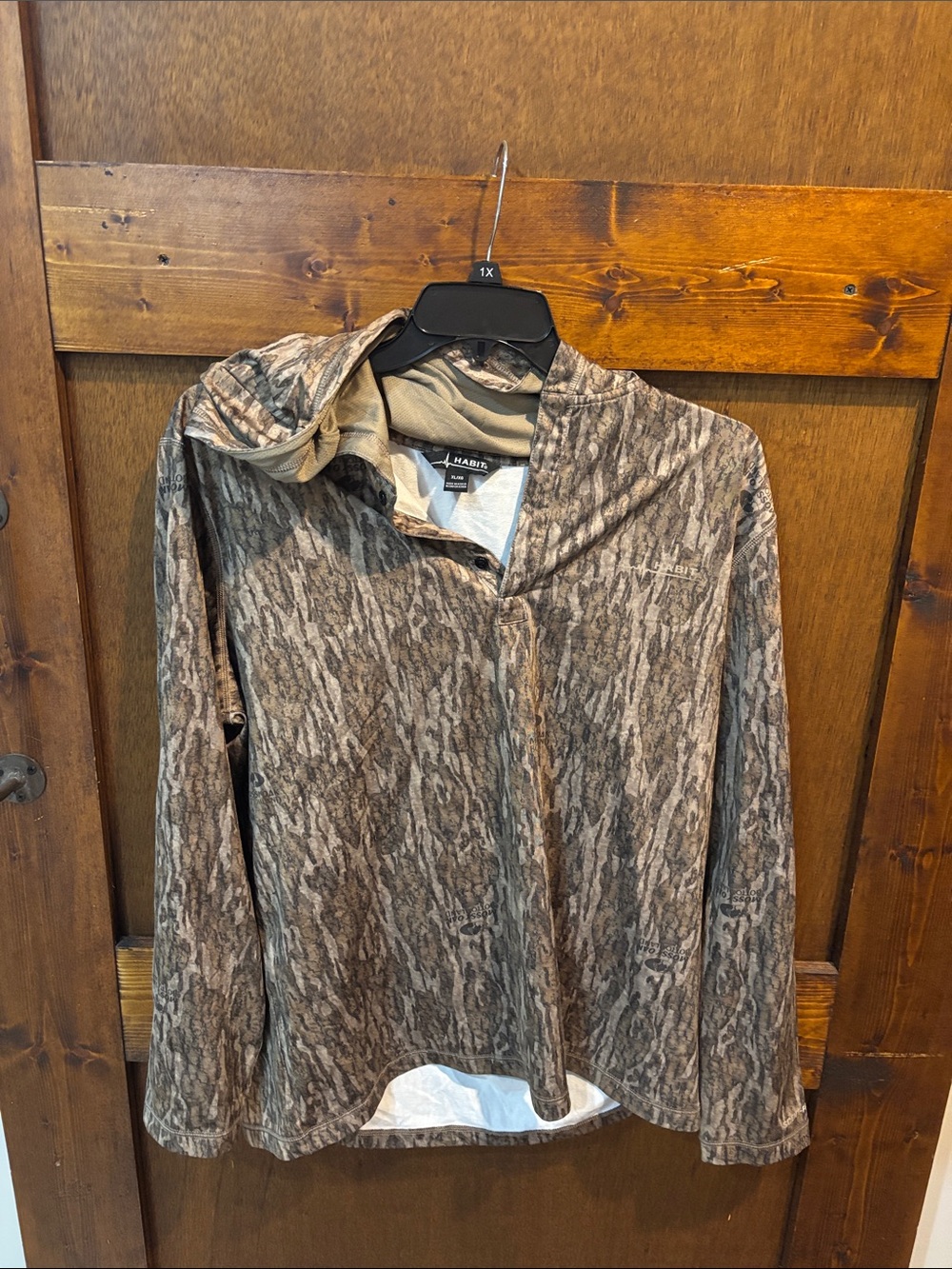 Lightweight bottomland hoodie